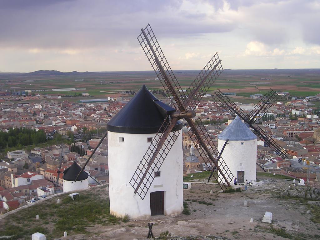 Apartamentos Turisticos La Vida De Antes Consuegra Buitenkant foto